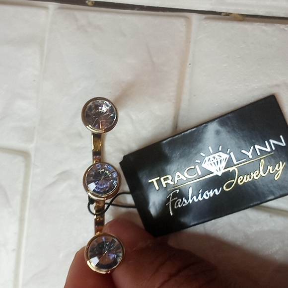 Ring - Picture 5 of 6